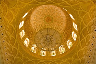 Dome Sultan Qaboos Mosque