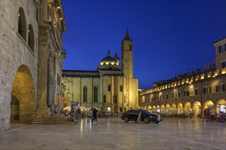 Piazza del Popolo and the Church of San Francesco on the right the Loggia dei Mercanti