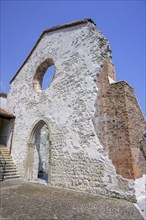 Ruins of the church that collapsed in the 1976 earthquake