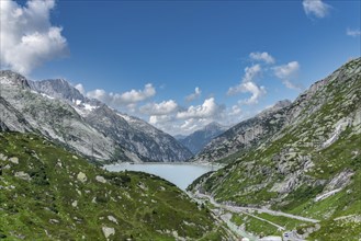 View of Lake Raeterichsboden from the Grimsel Pass road