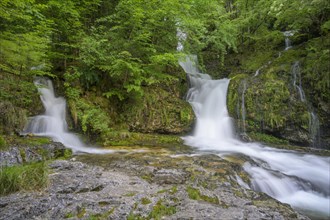 Small waterfalls below Cascata Goriuda