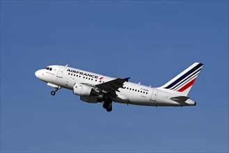 Aircraft Air France Airbus A318-100