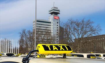 Taxis waiting for passengers at the exhibition grounds