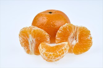 Peeled mandarin oranges