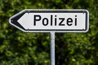 Signpost police