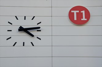 Alicante Airport Wall Clock with T1 Advertising