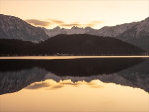 Evening atmosphere at Lake Altaussee