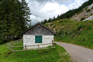 Small mountain hut at Vilsalpsee