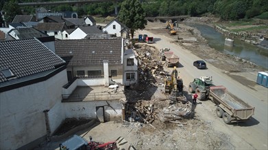 Demolition of residential buildings in Altenburg