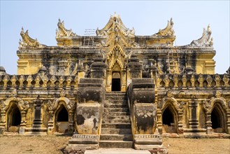 Maha Aungmye Bonzan Monastery built of bricks and stucco