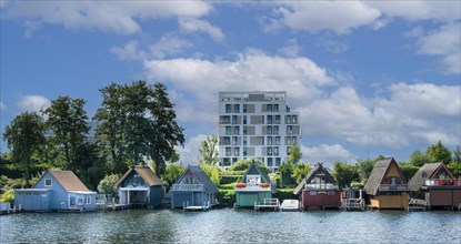 Modern architecture and holiday homes on Lake Schwerin