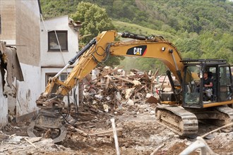 Demolition of residential buildings in Altenburg