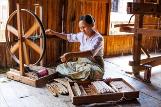Lotus weaving