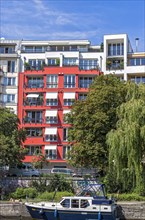 Residential buildings on the Spreebogen in Moabit