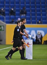 Before the start of a Bundesliga match: referee Deniz Aytekin