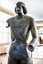 Bronze statue of Prince Shami