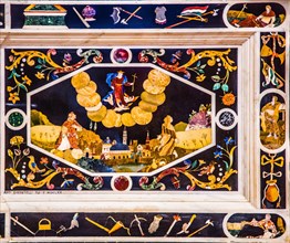 Altar impresses with beautiful marble inlay work showing Christian motifs