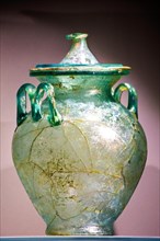 Cinerary urn made of glass with lid