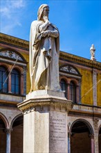 Monument to Dante