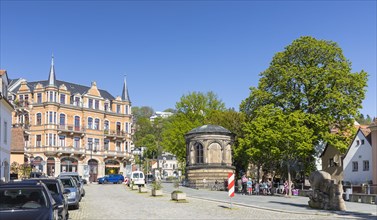 Friedrich-Wieck-Strasse with Joseph-Herrmann-Monument in Loschwitz