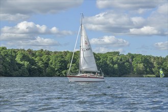 Sailing boat