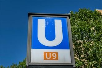 U9 underground sign