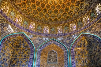 Dome and faience mosaics