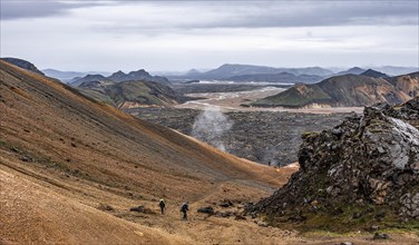 Two hikers on the Laugavegur
