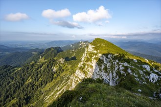 Break-off edge at the summit