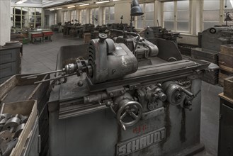 Lathe for valves in a historic lathe shop