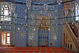 Mihrab and minbar surrounded by tulip tiles in Ruestem Pasa Mosque
