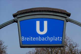 Breitenbachplatz underground station
