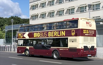 Berlin tourist bus drives past the American Embassy