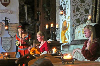Dining like in Hanseatic times at the popular Olde Hanse restaurant
