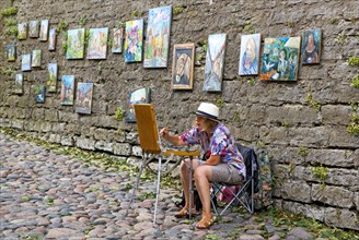 Street paintress in the Old Town