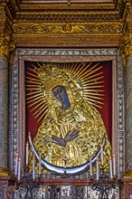 Chapel with the image of Our Lady of Mercy in the Gate of Dawn