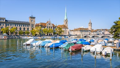Boats in the harbour on the Limmat