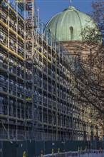 Scaffolding for renovation work on the Central Franconia Police Headquarters