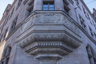 Bay window designed with Art Nouveau ornaments