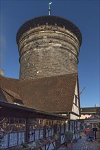 Handwerkerhof with Frauentorturm