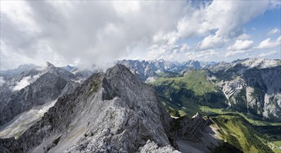 View from the summit of the Lamsenspitze with mountain panorama