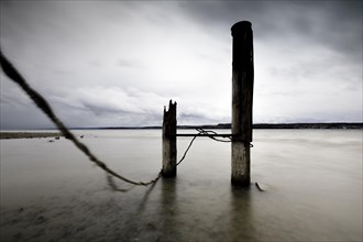 Stormy winter weather at Lake Constance