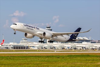 A Lufthansa Airbus A350-900 aircraft with the registration D-AIXP at the airport in Munich