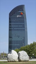 Torre PwC or PricewaterhouseCoopers by Daniel Libeskind