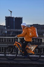 Bicycle courier just eat