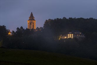 Fraternity monument on the Goepelskuppe at dusk