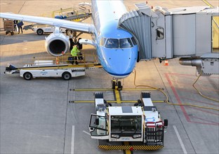 Ground staff Flight handling Aircraft KLM Cityhopper