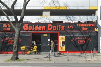 Tabledancebar 'Golden Dolls'