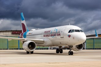 A Eurowings Airbus A320 with the registration D-AIZS at the airport in Stuttgart