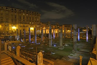 Excavation site site at Piazza Venezia by night